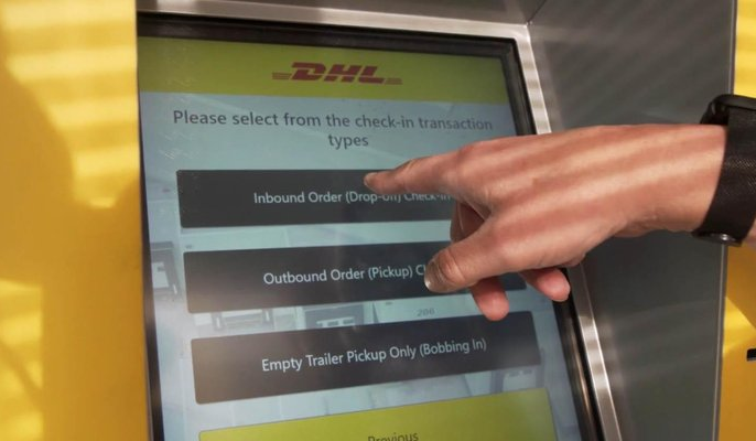 A DHL Supply Chain apresenta uma solu&ccedil;&atilde;o de autoatendimento para motoristas de entrega.
